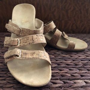 Vionic adjustable wedges